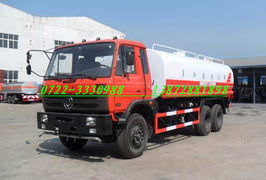 東風(fēng)20噸后雙橋?yàn)⑺?高效環(huán)衛(wèi)作業(yè)的性價比之選
